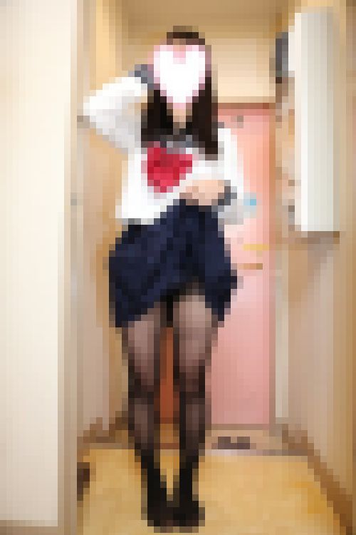 アイドル活動中の素敵美女①（セーラー服+黒タイツ）100枚 内容画像
