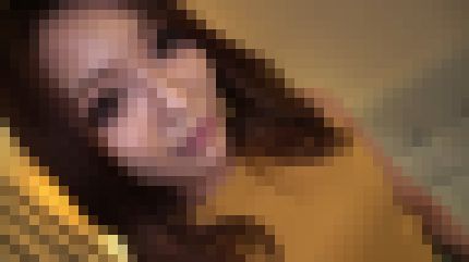 美人でギャル系の21歳ガールズバー店員がプロのテクニックにアソコをビショ濡れにして喘ぐ サンプル画像